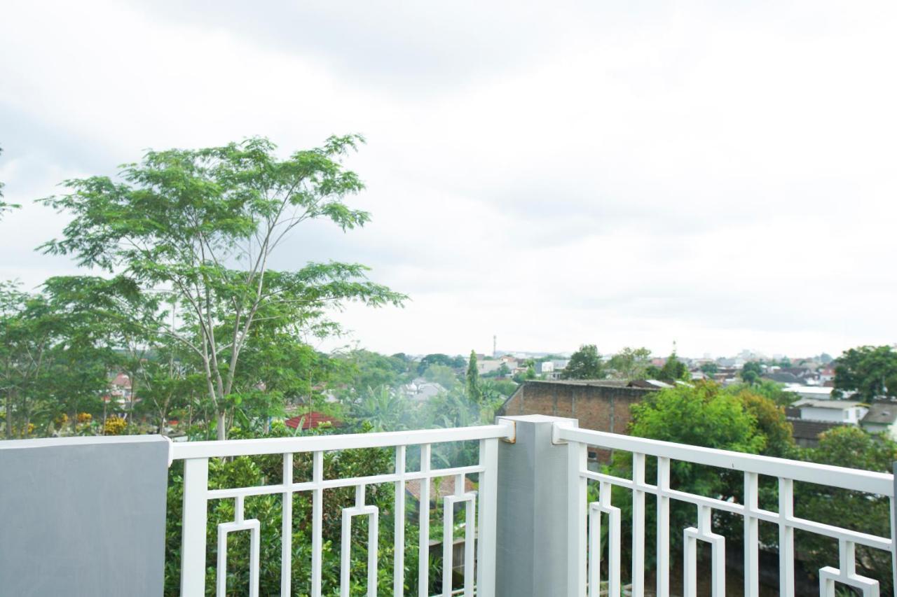 Albergue Kost Eksklusif Teduh Salakan Exterior foto